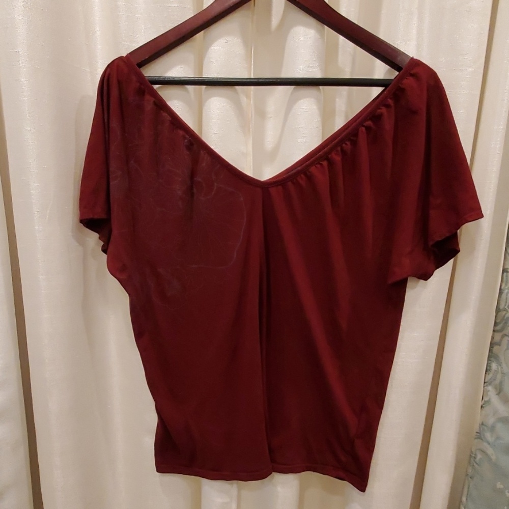 Flutter Sleeve Dolman V-Neck Tee